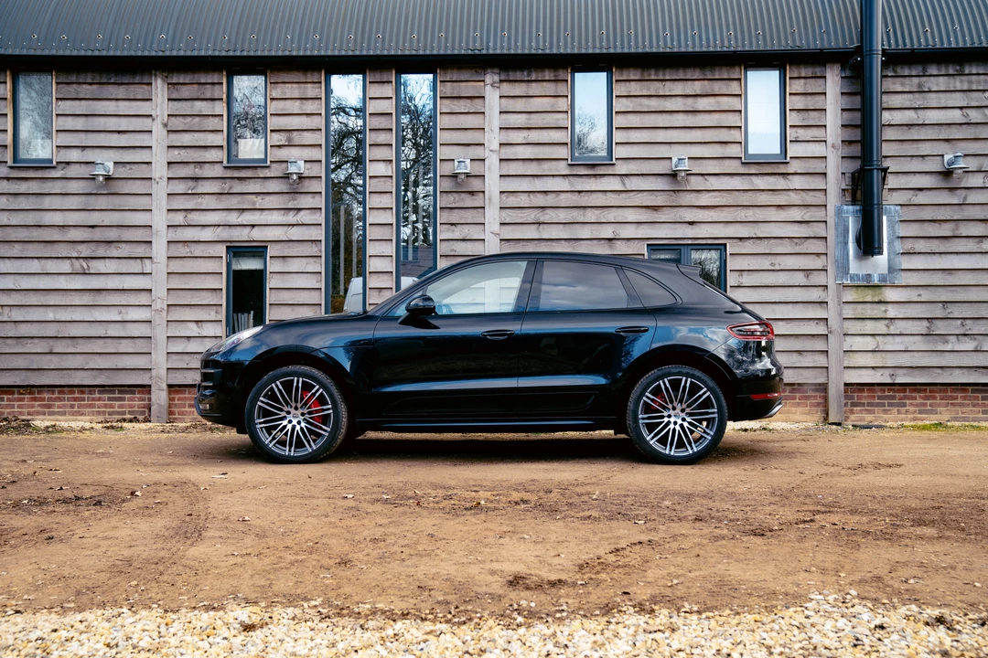 2015 Porsche Macan Turbo - Image 5 of 31