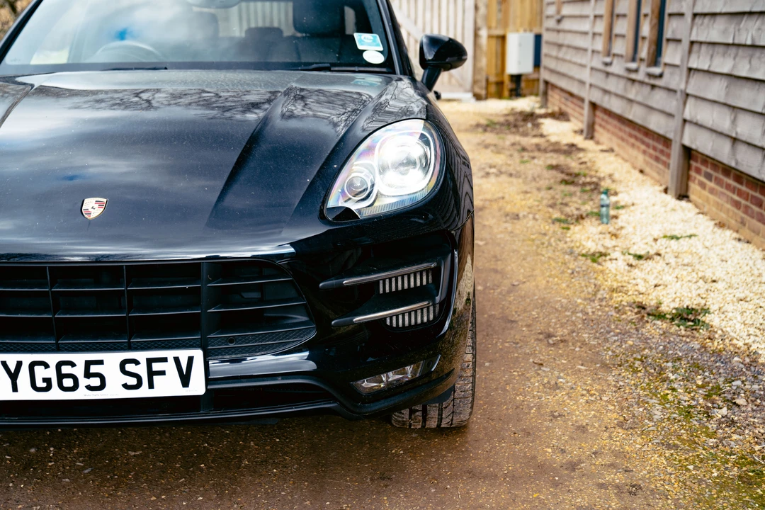 2015 Porsche Macan Turbo - Image 21 of 31