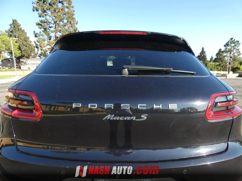 2015 Porsche Macan - Image 9 of 31
