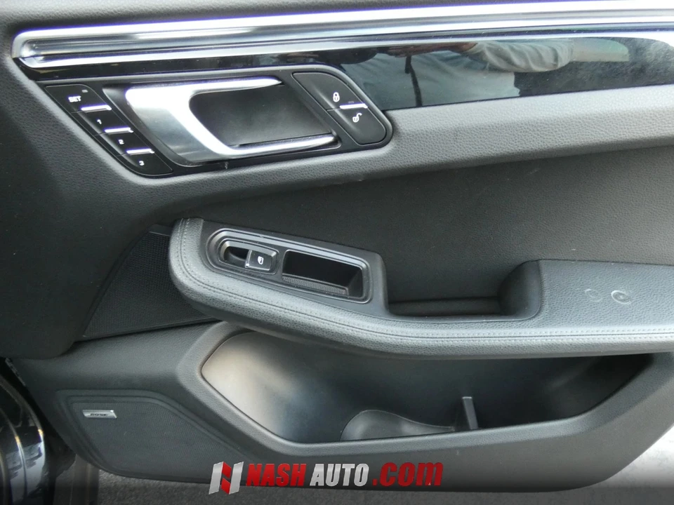 2015 Porsche Macan - Image 31 of 31