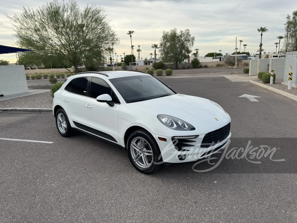 2015 Porsche Macan - Image 17 of 17