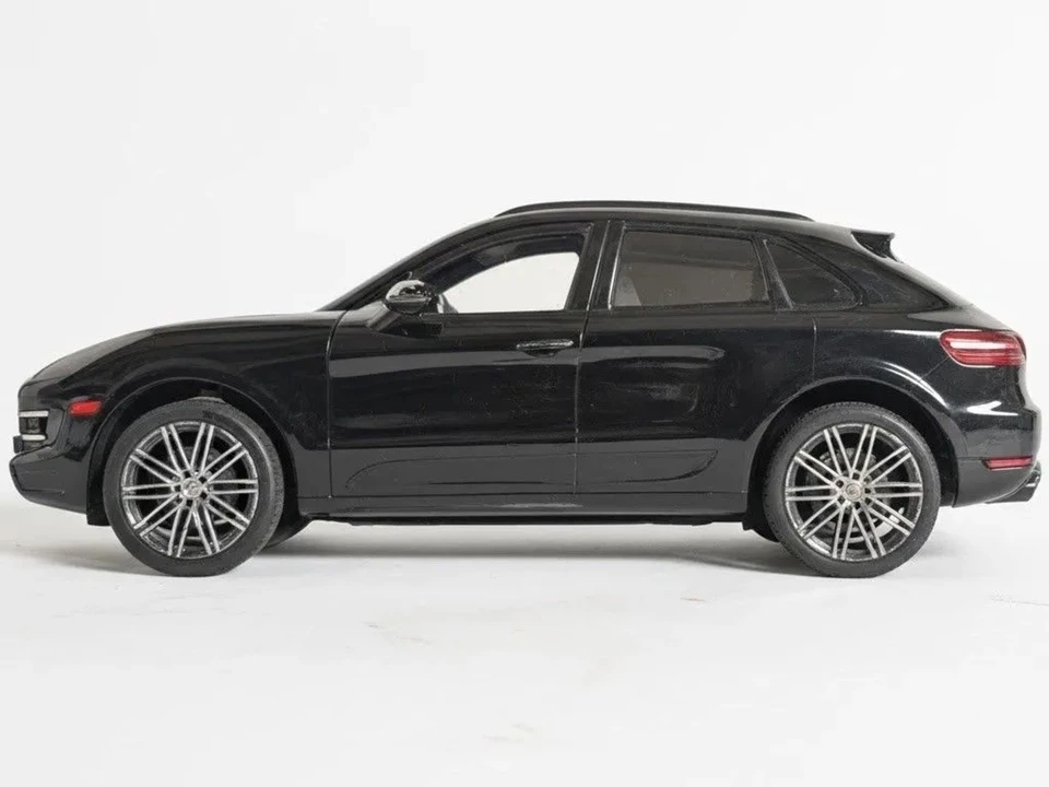2015 Porsche Macan - Image 7 of 16