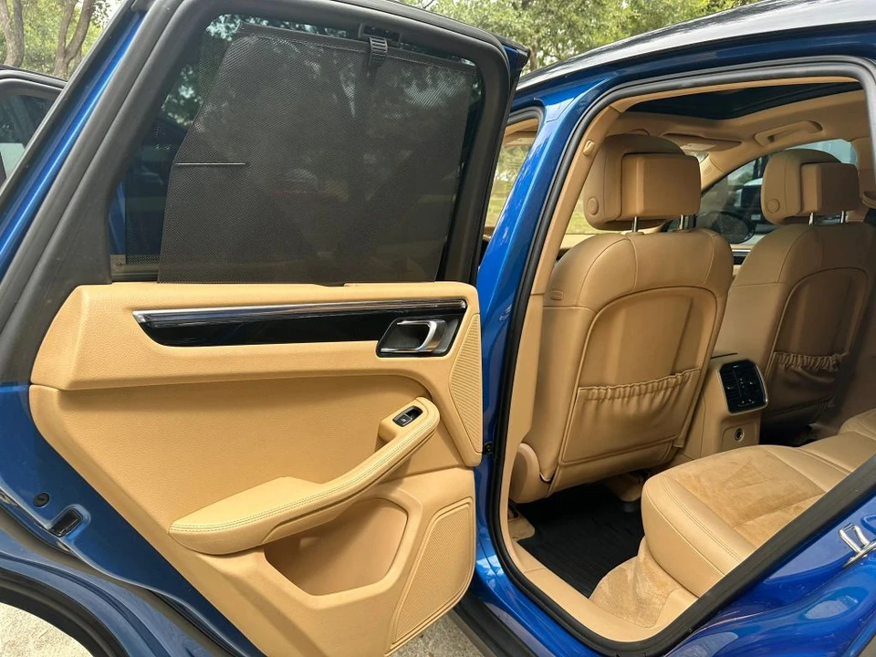 2015 Porsche Macan - Image 23 of 31