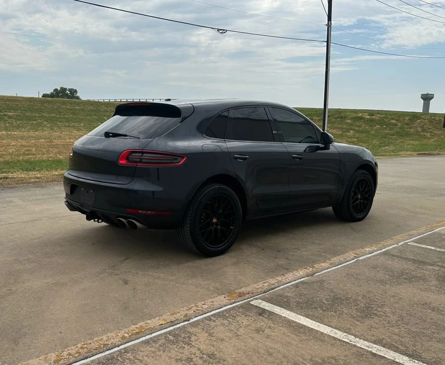 2015 Porsche Macan - Image 8 of 31