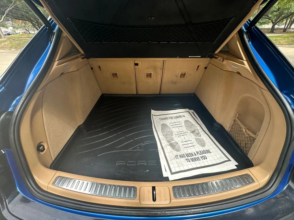 2015 Porsche Macan - Image 26 of 31