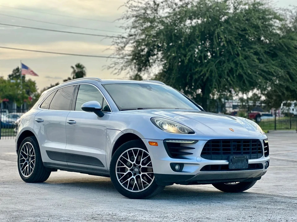 2015 Porsche Macan - Image 23 of 31