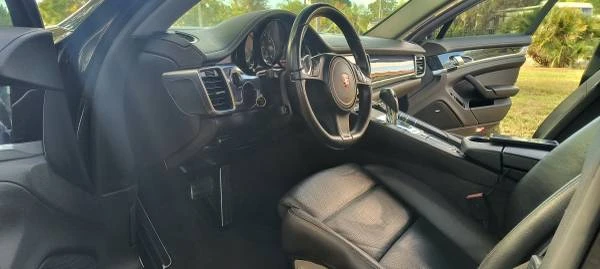 2015 Porsche 970 Panamera - Image 9 of 12
