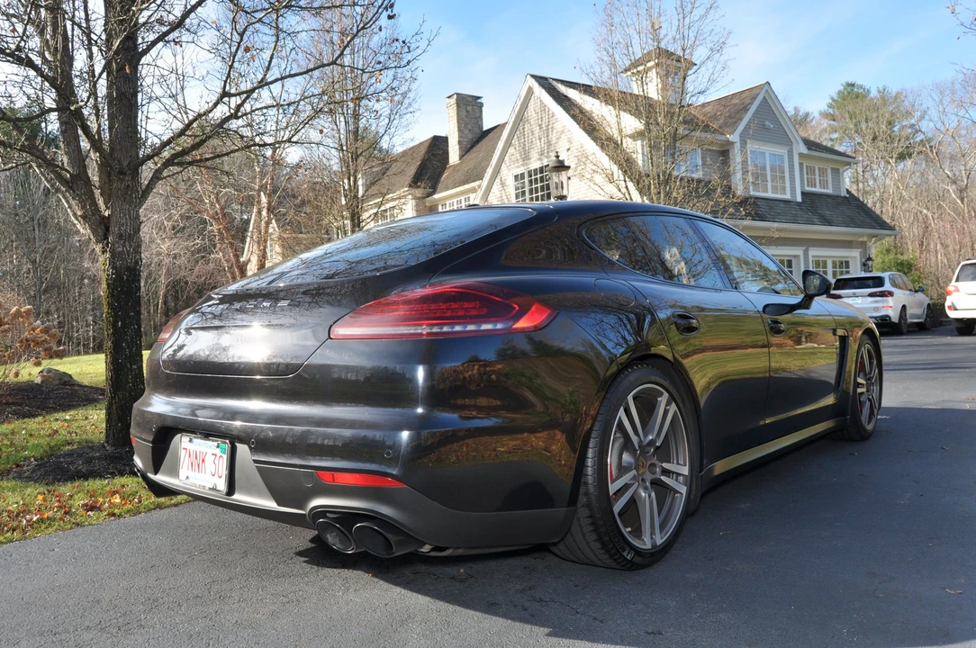 2015 Porsche 970 Panamera GTS - Image 6 of 31