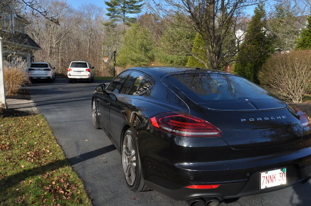 2015 Porsche 970 Panamera GTS - Image 9 of 31