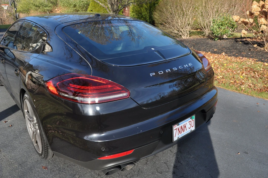 2015 Porsche 970 Panamera GTS - Image 24 of 31