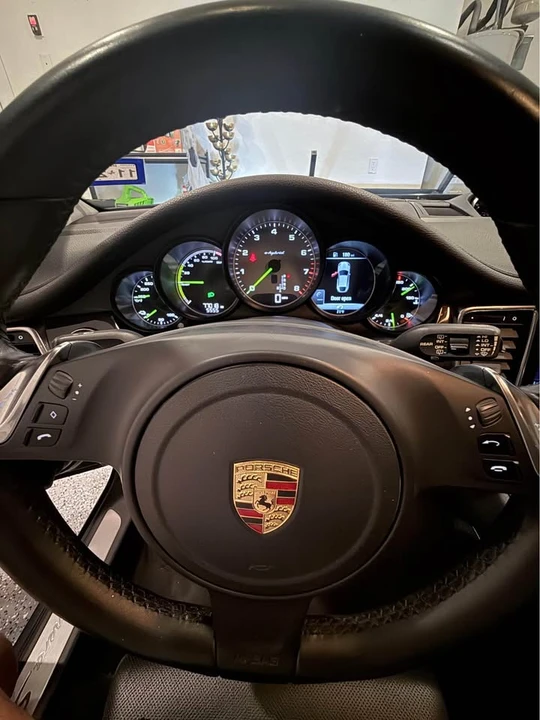 2015 Porsche Cayman - Image 6 of 10