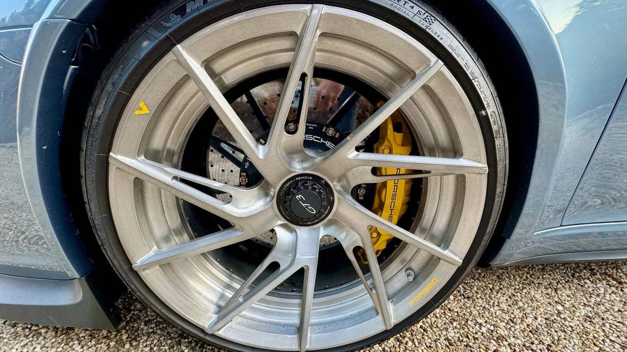2015 Porsche 991 GT3 - Image 11 of 13