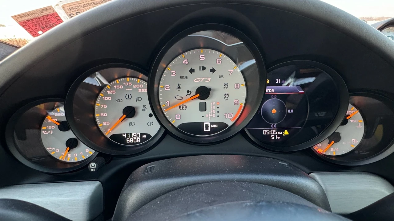 2015 Porsche 991 GT3 - Image 12 of 13