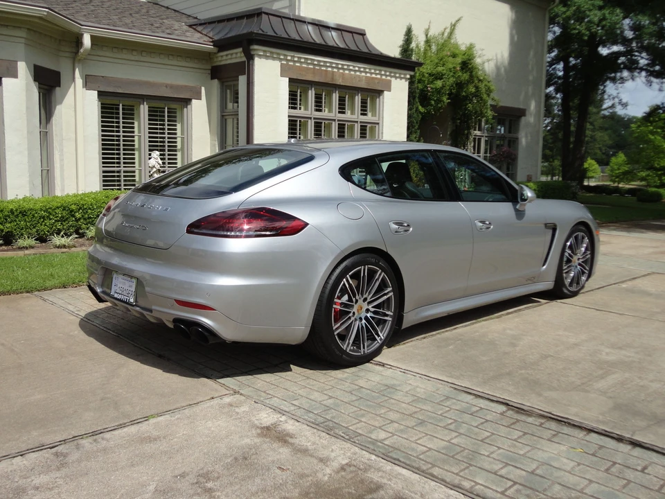 2015 Porsche 970 Panamera GTS - Image 3 of 10
