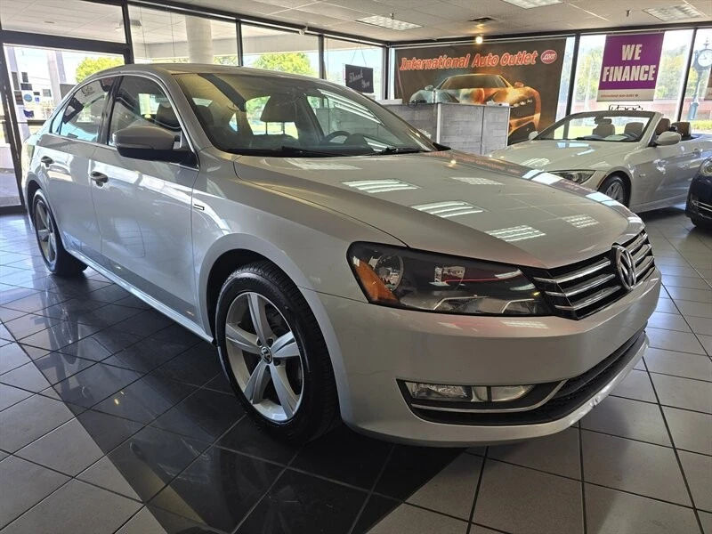 2015 Volkswagen Passat - Image 3 of 4