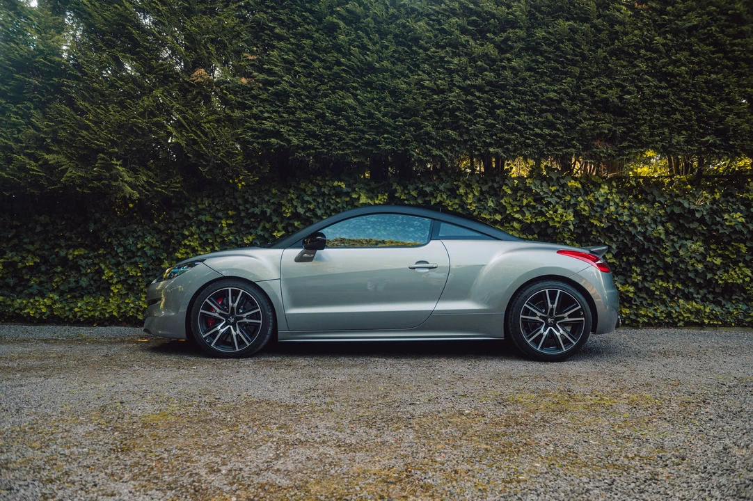 2015 Peugeot - Image 8 of 31