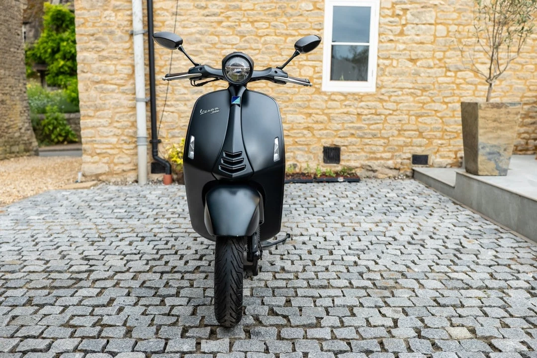 2015 Piaggio - Image 2 of 30