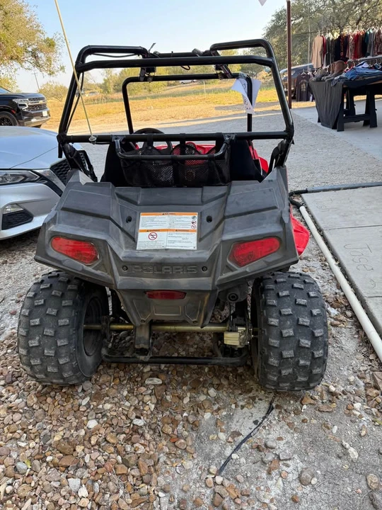 2015 Polaris - Image 2 of 3