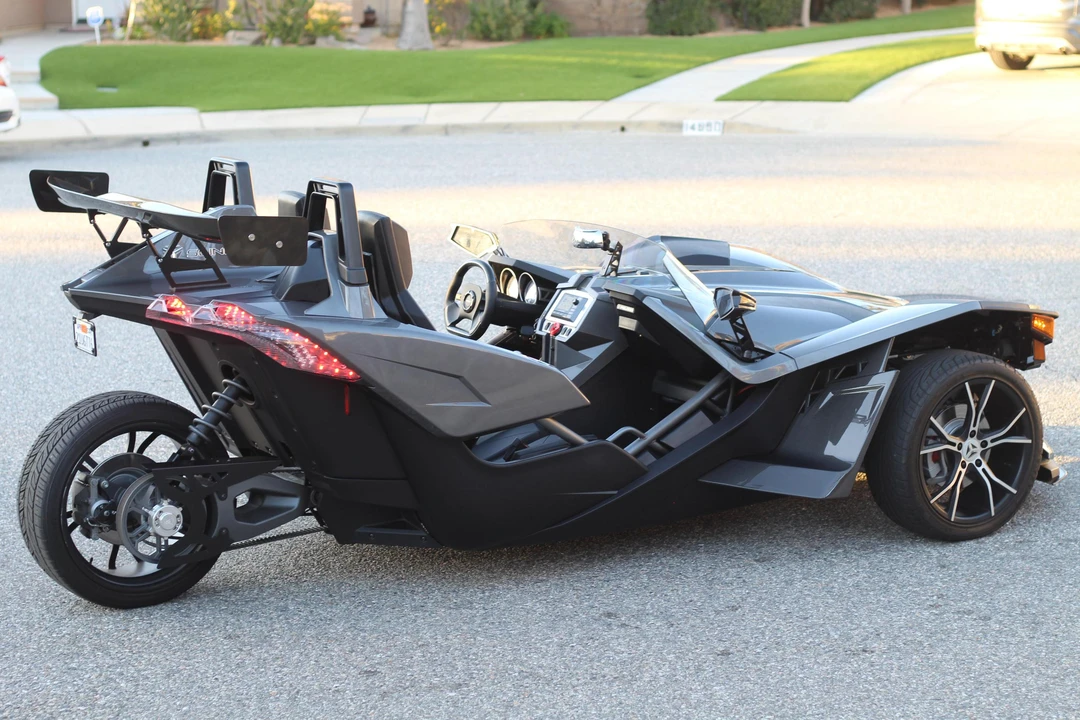 2015 Polaris Slingshot - Image 4 of 5