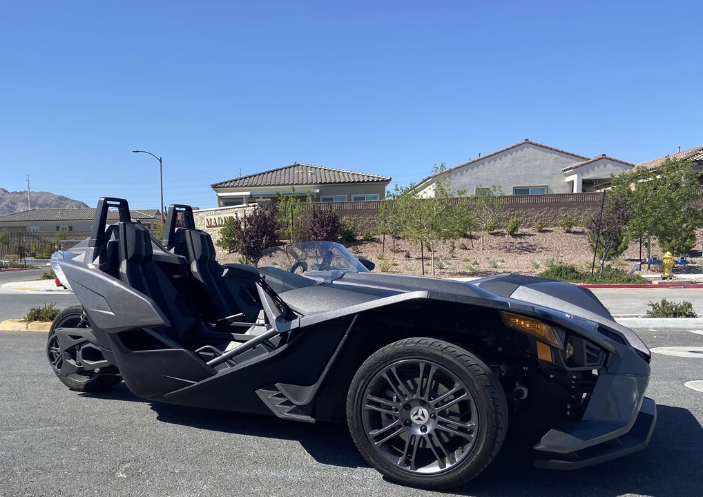2015 Polaris Slingshot - Image 15 of 31