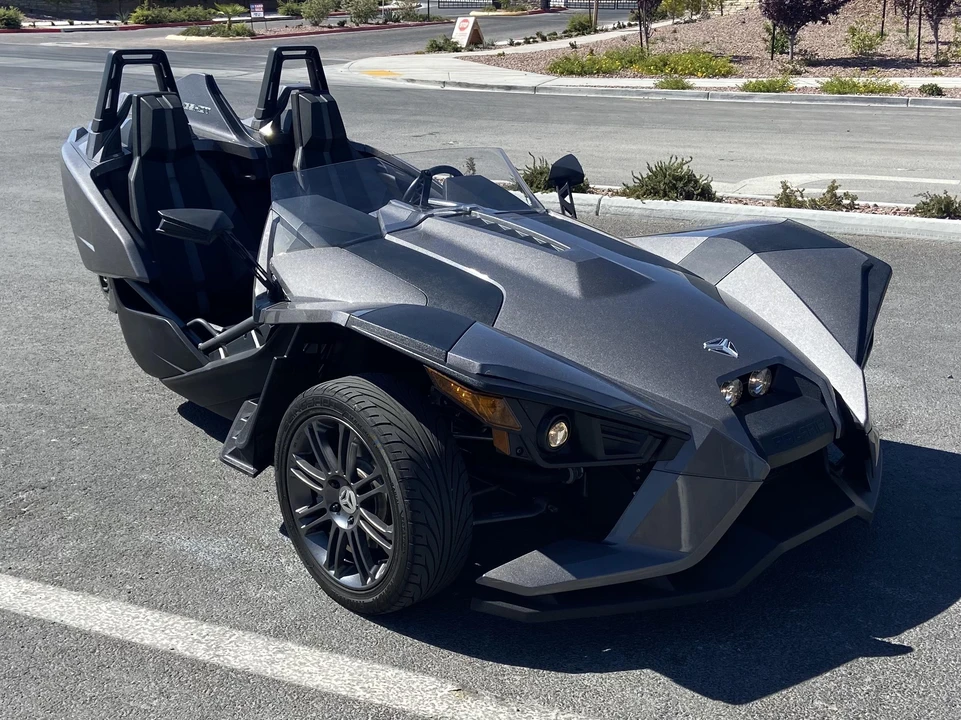 2015 Polaris Slingshot - Image 18 of 31