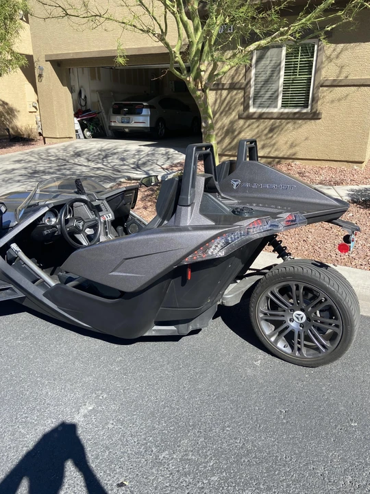 2015 Polaris Slingshot - Image 25 of 31