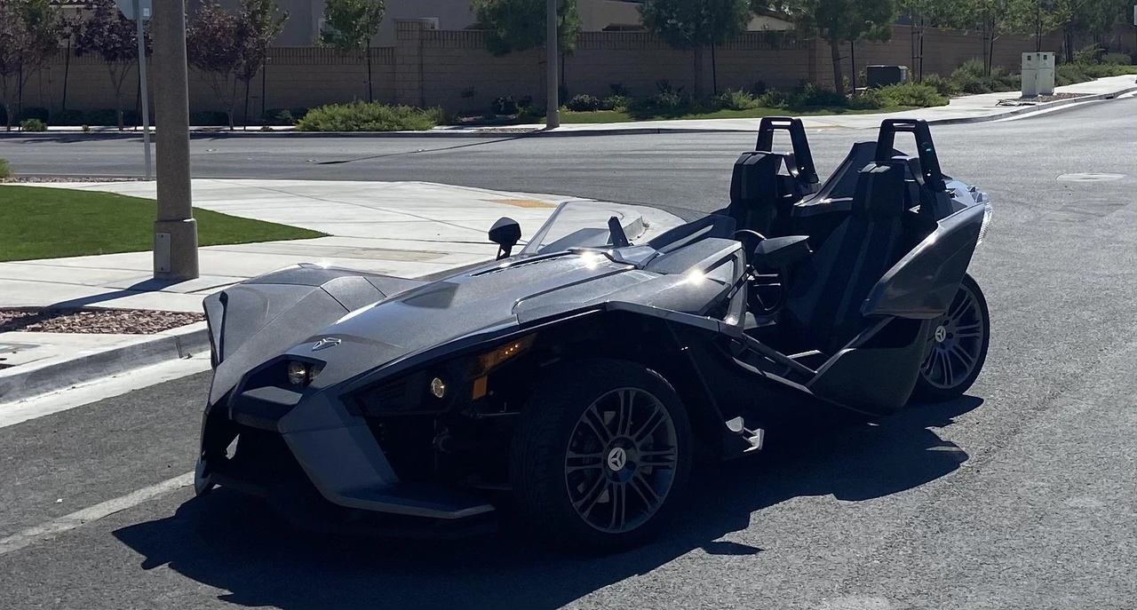 2015 Polaris Slingshot - Image 7 of 31