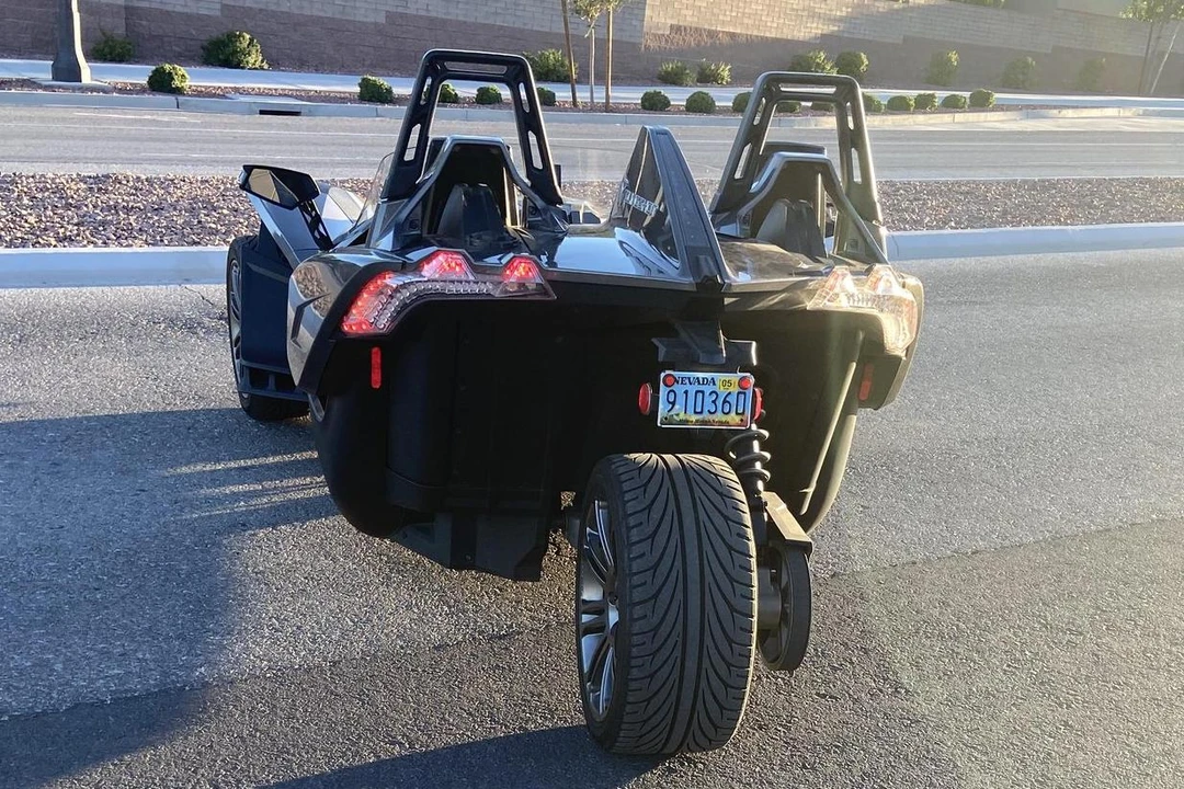 2015 Polaris Slingshot - Image 5 of 31