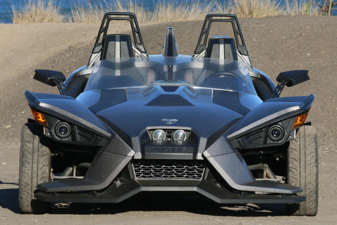 2015 Polaris Slingshot - Image 2 of 9