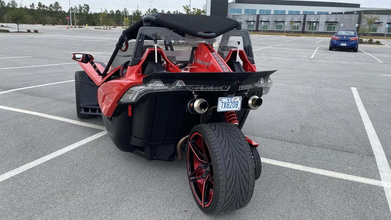 2015 Polaris Slingshot - Image 22 of 31