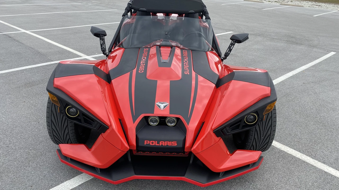 2015 Polaris Slingshot - Image 9 of 31