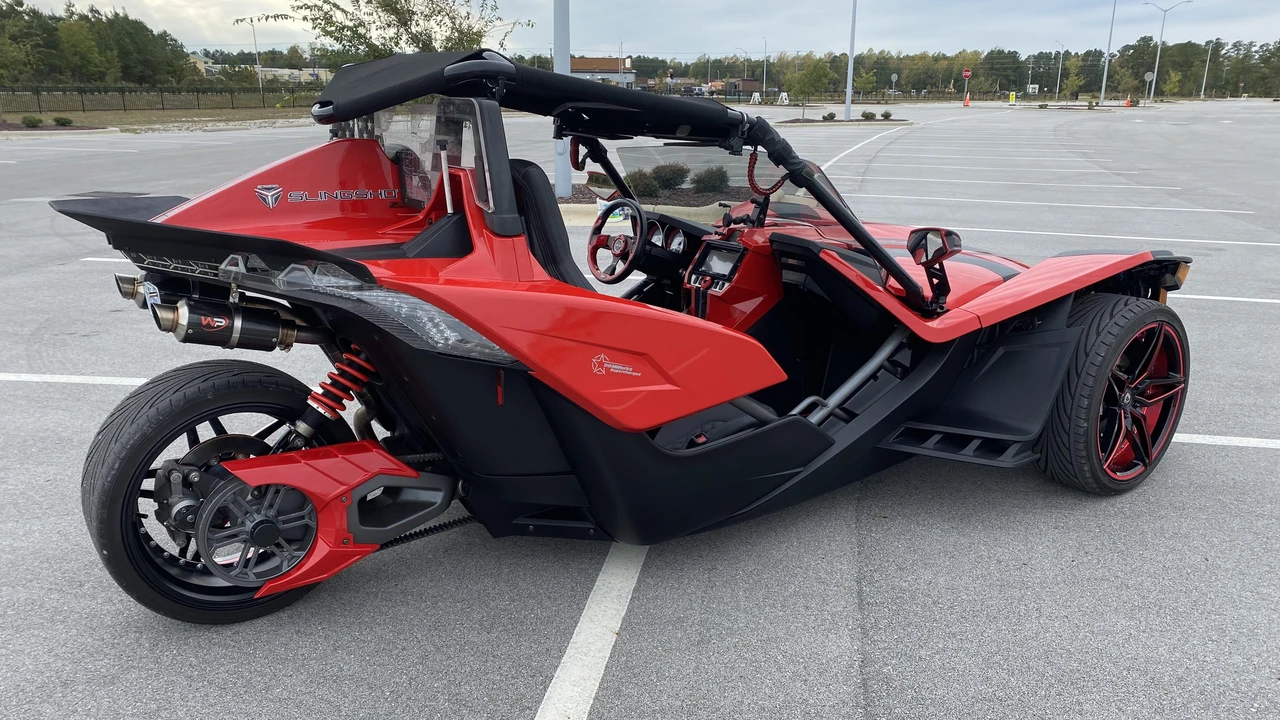 2015 Polaris Slingshot - Image 29 of 31