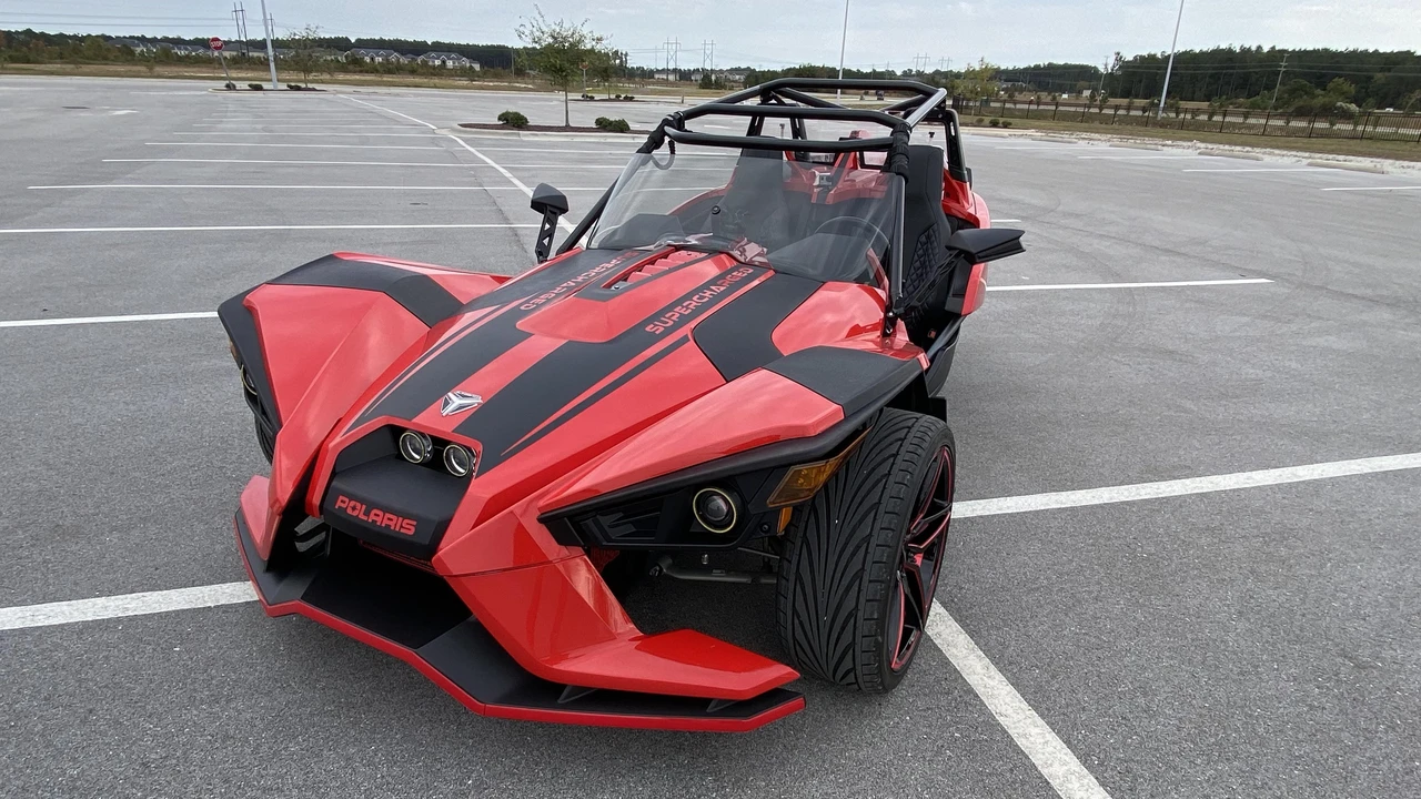 2015 Polaris Slingshot - Image 10 of 31