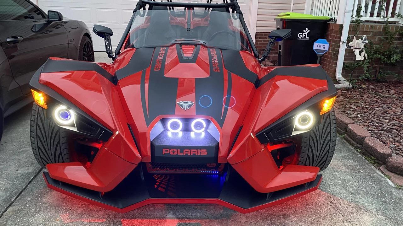 2015 Polaris Slingshot - Image 8 of 31