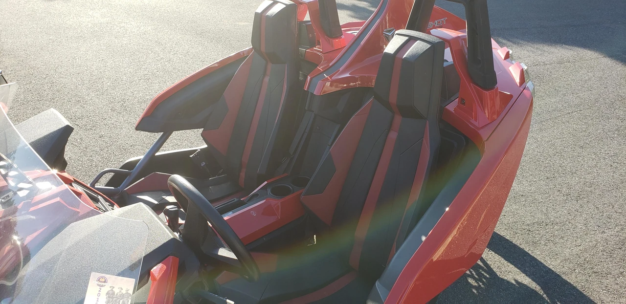2015 Polaris Slingshot - Image 29 of 31