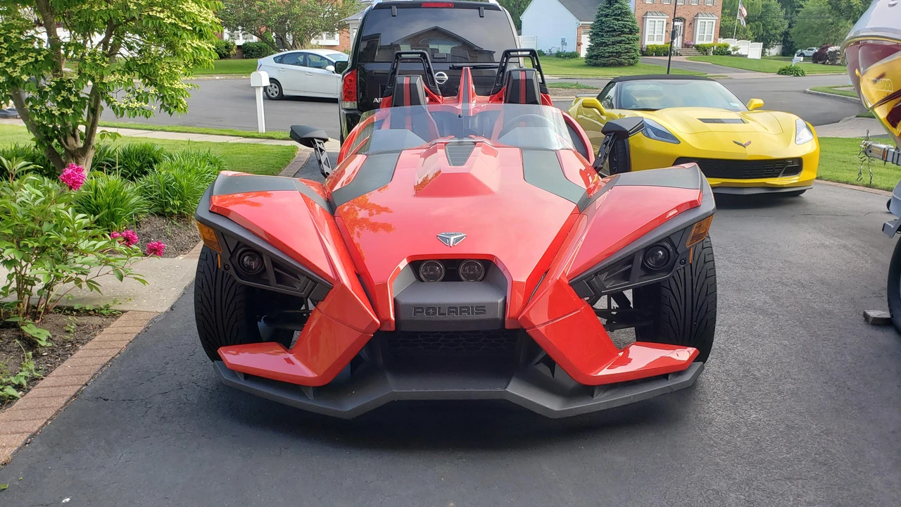 2015 Polaris Slingshot - Image 13 of 31