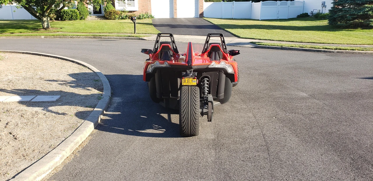 2015 Polaris Slingshot - Image 9 of 31