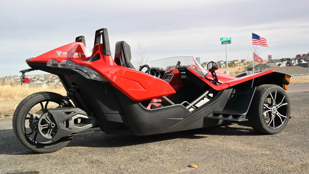 2014 Polaris Slingshot - Image 17 of 31