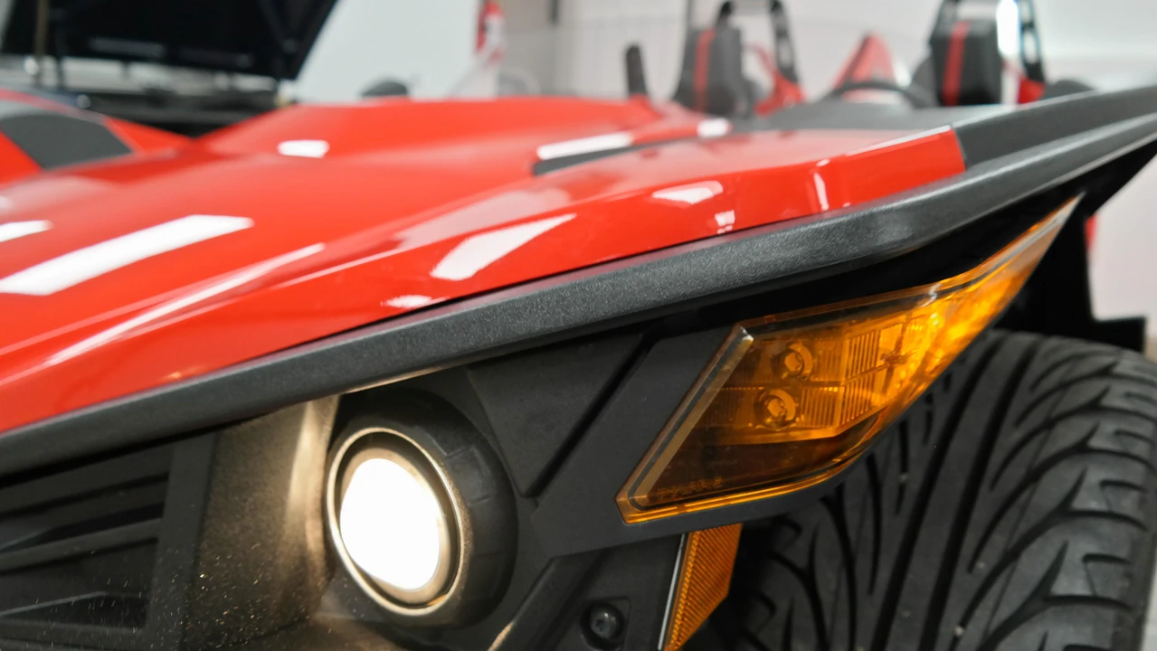 2014 Polaris Slingshot - Image 30 of 31