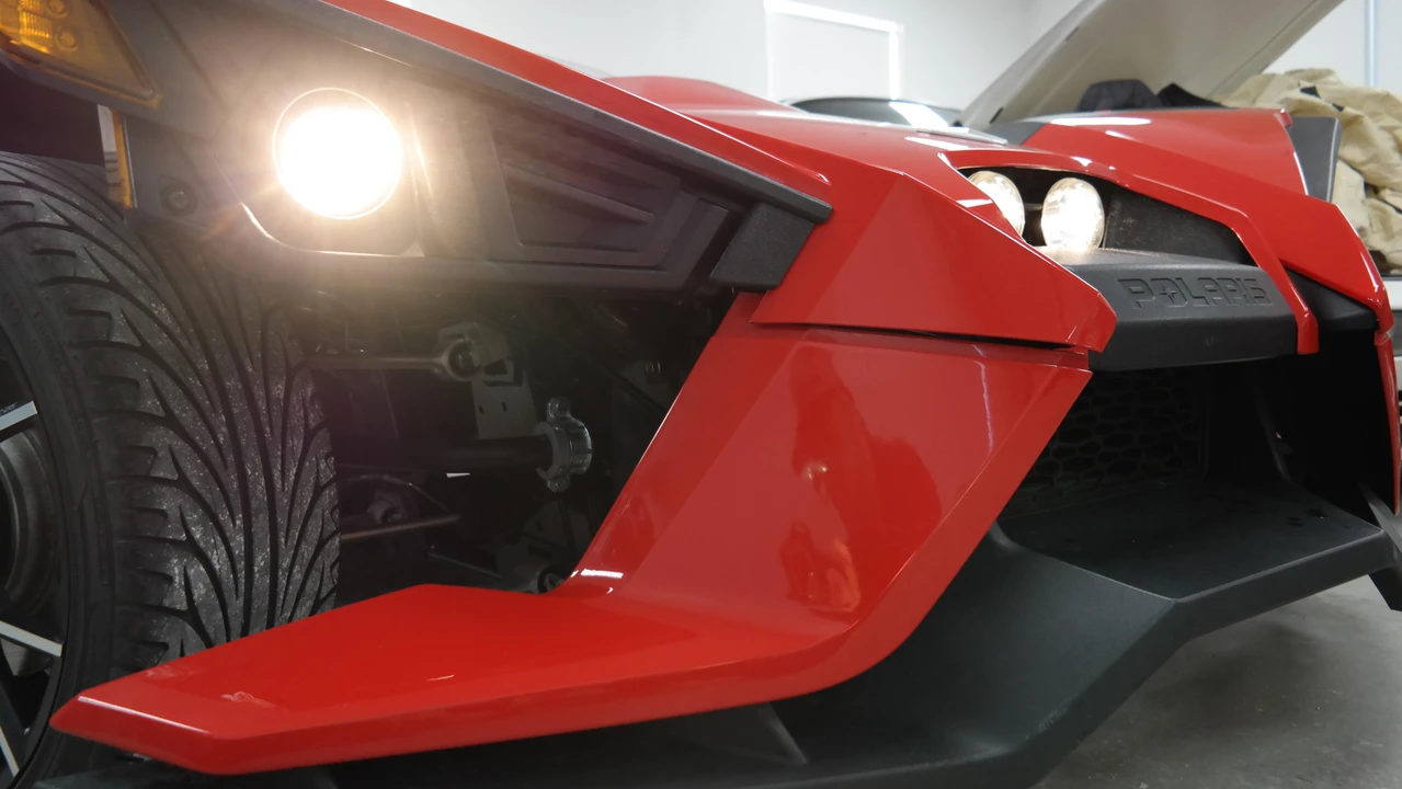 2014 Polaris Slingshot - Image 23 of 31