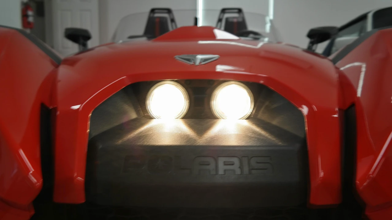 2014 Polaris Slingshot - Image 27 of 31