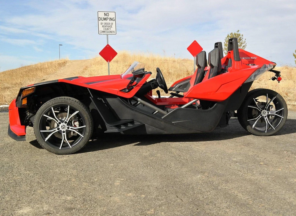 2014 Polaris Slingshot - Image 3 of 31