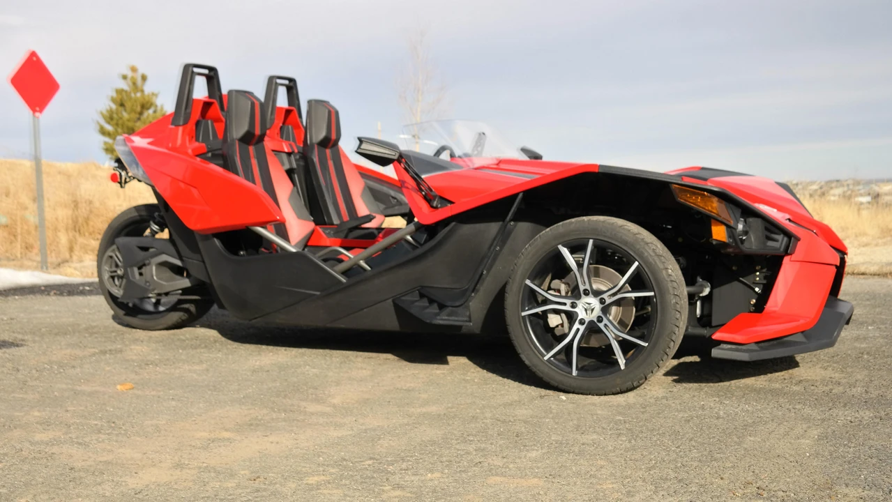 2014 Polaris Slingshot - Image 18 of 31