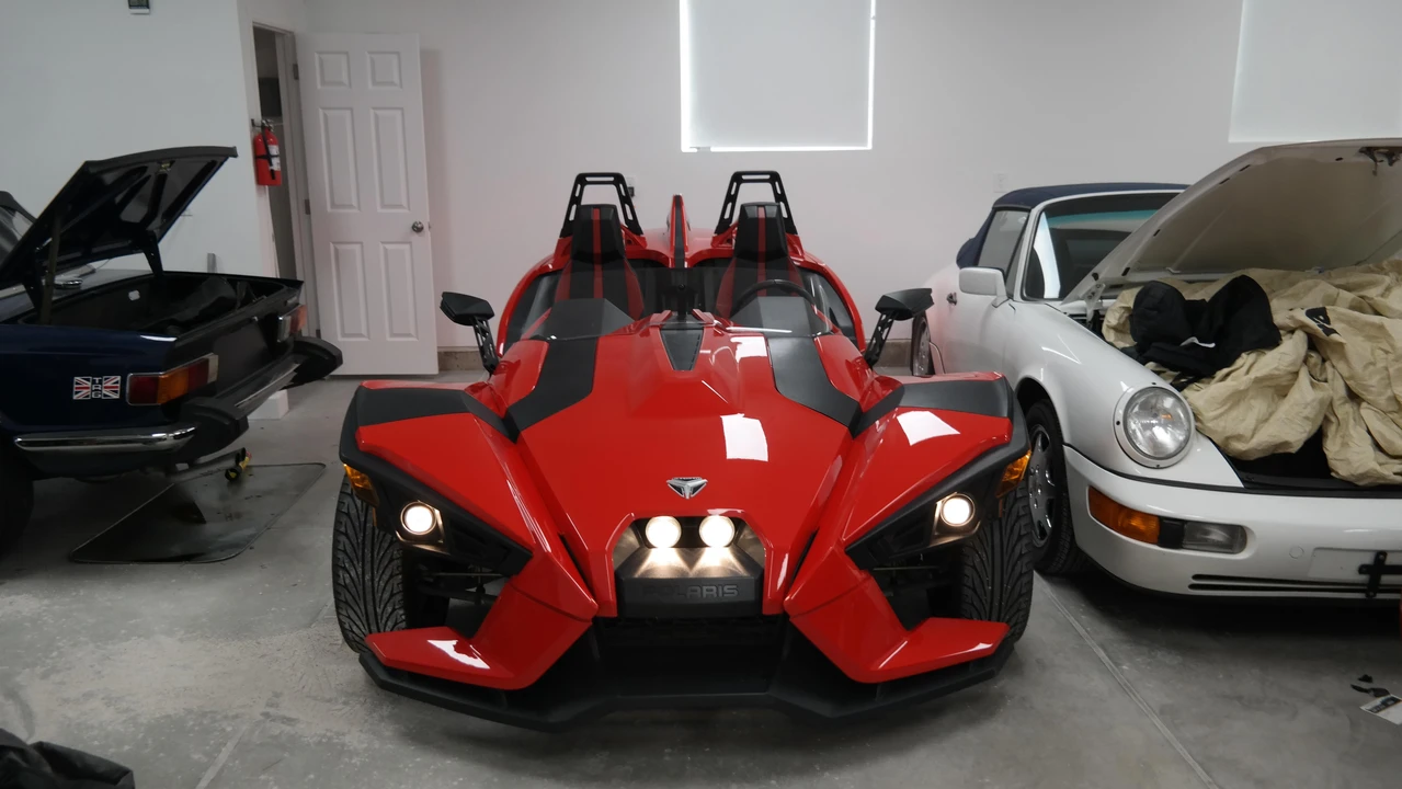 2014 Polaris Slingshot - Image 25 of 31