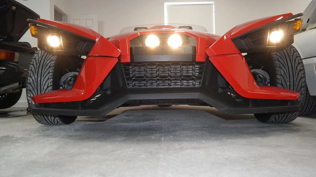 2014 Polaris Slingshot - Image 26 of 31