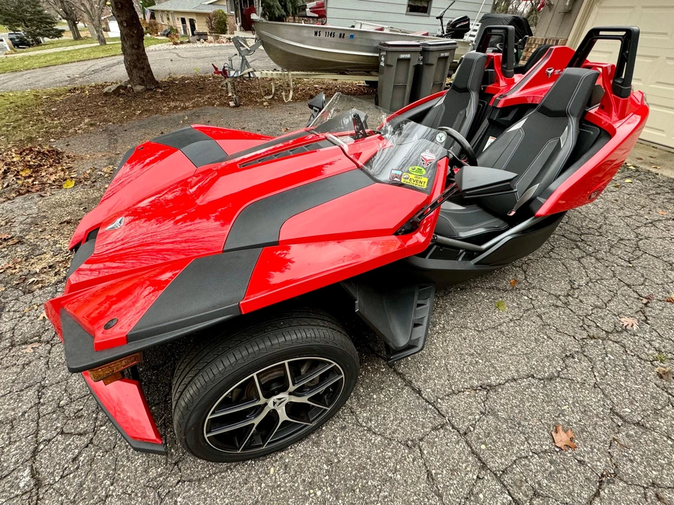2015 Polaris Slingshot - Image 11 of 31