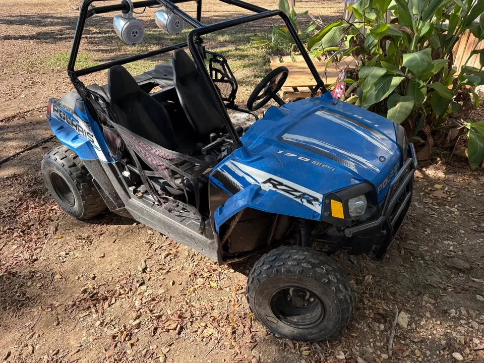 2015 Polaris - Image 2 of 3