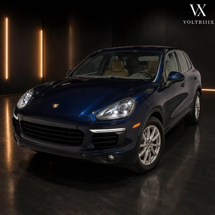 2015 Porsche 958 Cayenne S - Image 2 of 9