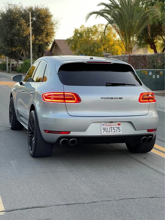 2015 Porsche Macan Turbo - Image 6 of 19