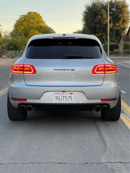 2015 Porsche Macan Turbo - Image 5 of 19
